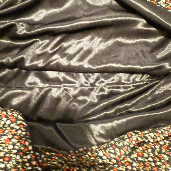 Beechers Brook Ruffled Floral Tank Top - Picture 6 of 6